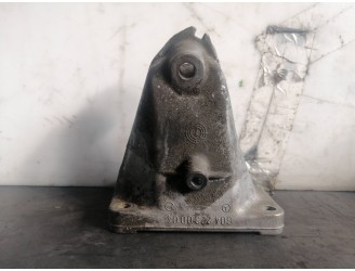 Recambio de soporte motor para mercedes-benz clase c (w202) berlina 2.2 cdi 16v cat referencia OEM IAM 6042230004 6042230004 