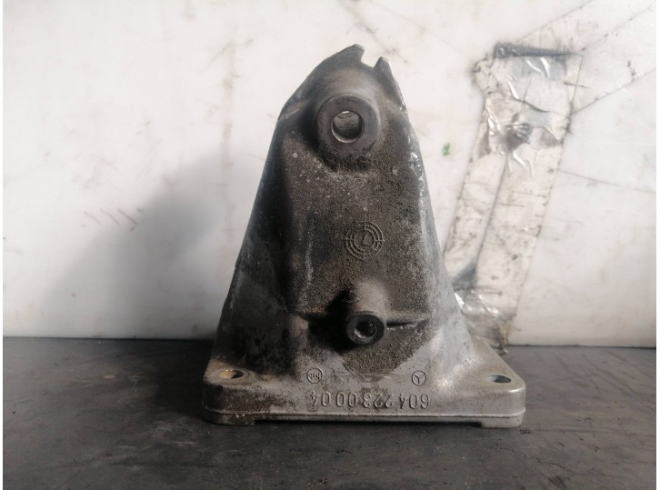 Recambio de soporte motor para mercedes-benz clase c (w202) berlina 2.2 cdi 16v cat referencia OEM IAM 6042230004 6042230004 