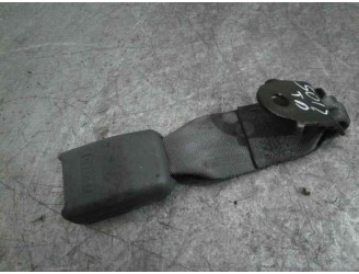 Recambio de enganche cinturon para kia sorento 2.5 crdi cat referencia OEM IAM 898403E200GW TRAS DER 5 PUERTAS