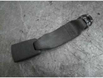 Recambio de enganche cinturon para kia sorento 2.5 crdi cat referencia OEM IAM 898303E200GW TRAS IZ 5 PUERTAS