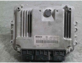 Recambio de centralita motor uce para renault megane ii classic berlina 1.9 dci diesel referencia OEM IAM 8200310863 0281011549 