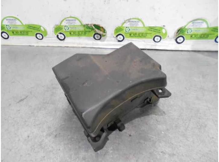 Recambio de caja reles / fusibles para volvo v40 familiar diesel cat referencia OEM IAM 30623378 