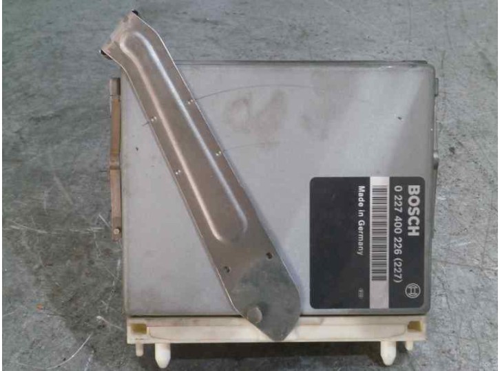 Recambio de centralita motor uce para volvo serie 850 2.5 20v cat referencia OEM IAM P09146371 0227400226 BOSCH