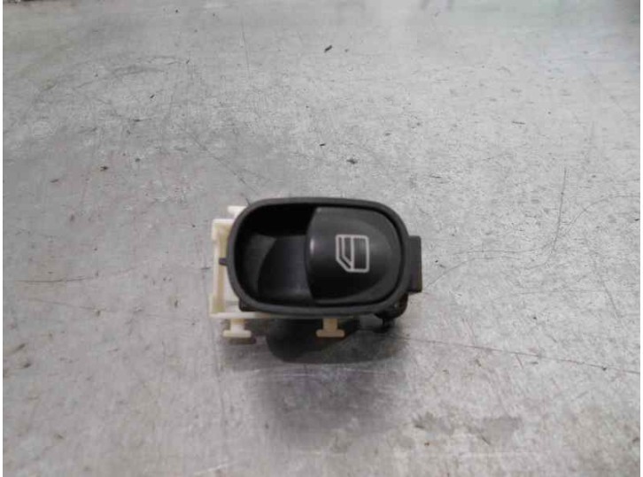 Recambio de mando elevalunas trasero derecho para mercedes-benz clase c (w203) berlina 2.2 cdi cat referencia OEM IAM A203820021