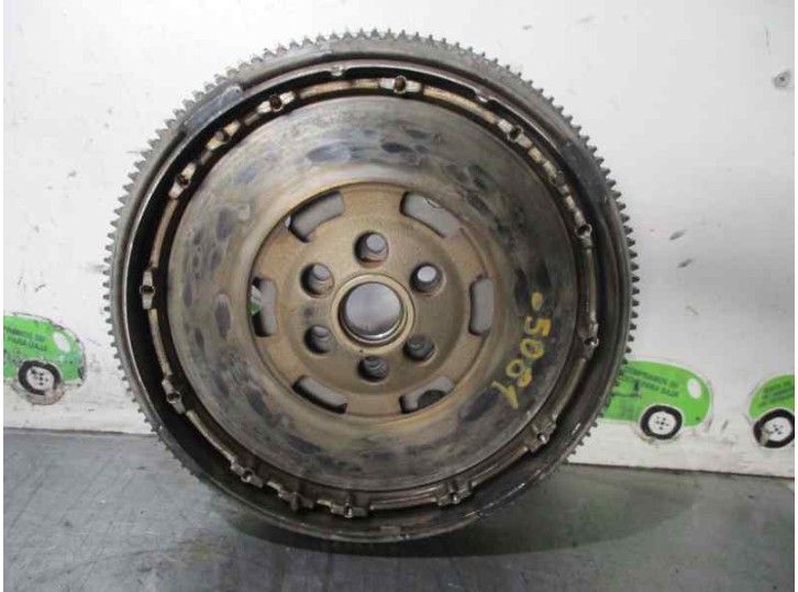 Recambio de volante motor para audi a3 (8l) 1.8 20v turbo referencia OEM IAM 06A105264 