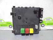 Recambio de caja reles / fusibles para opel vectra c berlina 1.9 cdti referencia OEM IAM 135205776 61LF06 