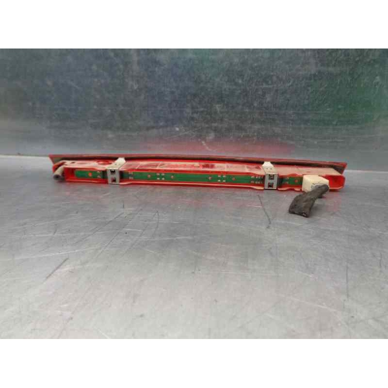 Recambio de luz central de freno para renault scenic ii grand confort authentique referencia OEM IAM 8200073239  