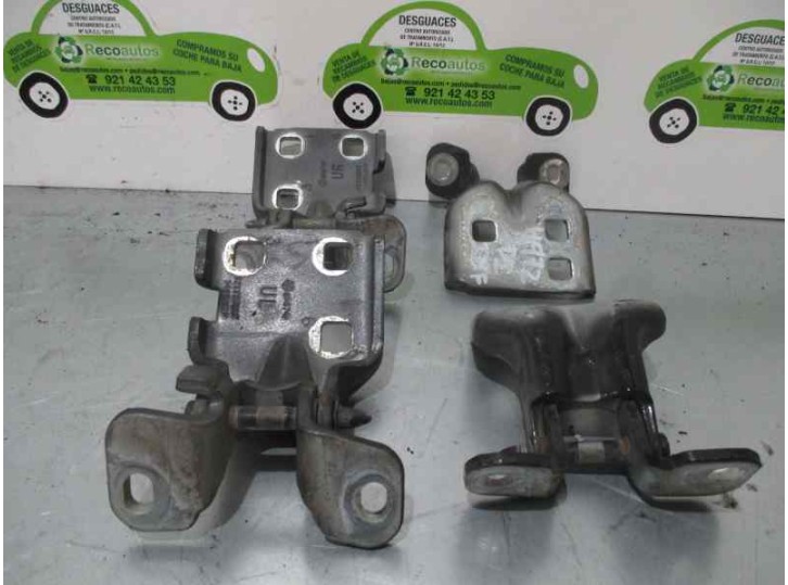 Recambio de bisagra puerta para chrysler voyager (rg) 2.5 crd cat referencia OEM IAM 4717208AC--4717209AC 4717208AC--4717209AC 