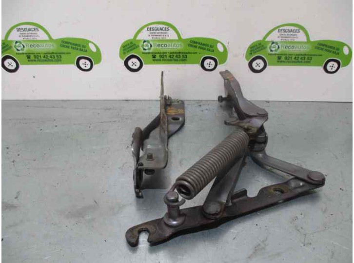 Hood hinge replacement part for Chrysler Stratus Sedan (JA) 2.0 CAT OEM IAM reference 