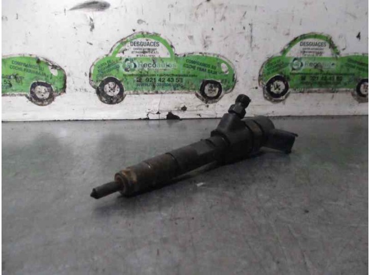 Recambio de inyector para renault megane ii classic berlina 1.9 dci diesel referencia OEM IAM 8200100272 0445110110B BOSCH