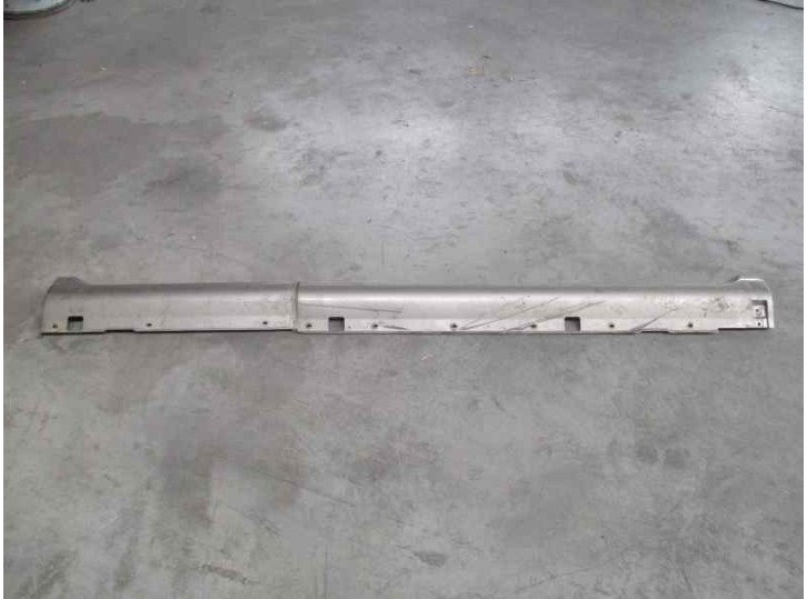 Recambio de faldon lateral para kia sorento 2.5 crdi cat referencia OEM IAM SPOILER-TALONERA LAT. DCHA.  