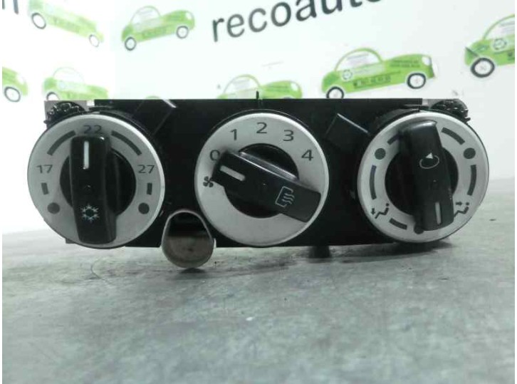 Recambio de mando climatizador para mitsubishi colt berlina 3 (z30) 1.1 cat referencia OEM IAM P78220A256H TME09091021D0D 