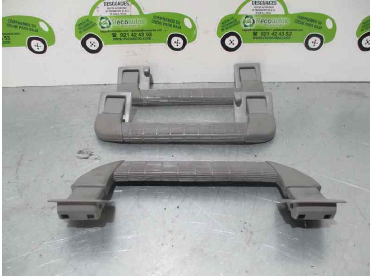 Replacement front right interior door handle for Alfa Romeo 145 1.6 16V cat OEM IAM reference 