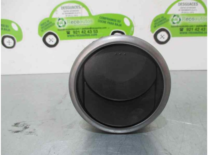 Recambio de aireador para mazda 3 berlina (bk) 1.6 cd diesel cat referencia OEM IAM   