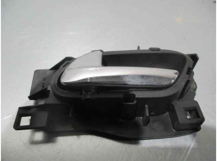 Recambio de maneta interior delantera izquierda para peugeot 407 sw 1.6 hdi referencia OEM IAM 96526178VD 22G100187387 CAJA 6