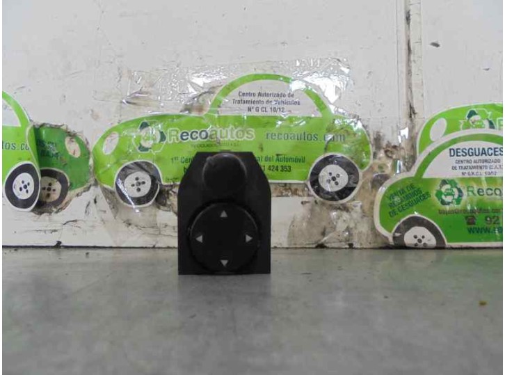 Recambio de mando retrovisor para audi a4 berlina (b5) 1.9 tdi referencia OEM IAM 8D0959565 