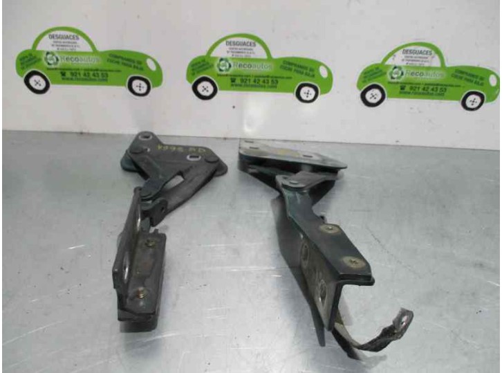Replacement hood hinge for Citroën Xantia saloon 1.6 OEM IAM reference 