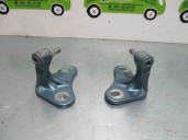 Replacement door hinge for Mercedes-Benz C-Class (W203) saloon 2.2 CDi cat OEM IAM reference 