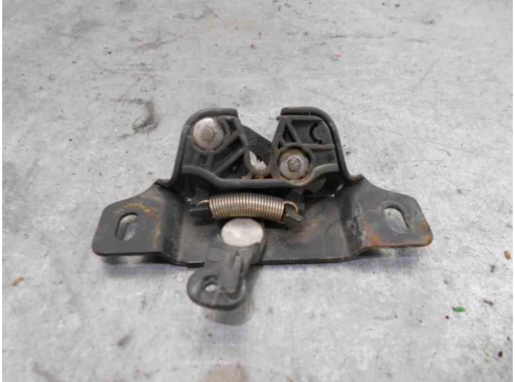 Recambio de cerradura maletero / porton para peugeot 405 berlina embassy d referencia OEM IAM 865421 MANUAL 4 PUERTAS