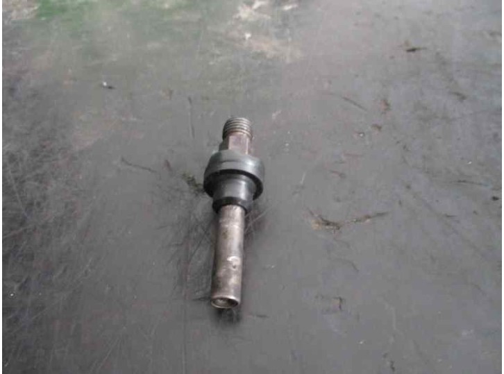 Recambio de inyector para mercedes-benz clase c (w201) berlina 2.3 cat referencia OEM IAM 0437502010 0437502010 BOSCH