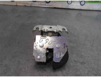 Recambio de cerradura asientos traseros para mercedes-benz clase c (w203) berlina 2.2 cdi cat referencia OEM IAM   4 PUERTAS