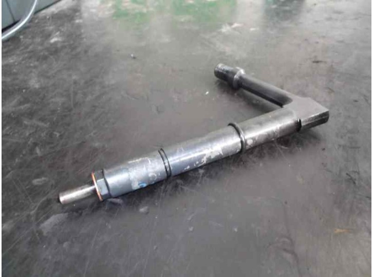 Replacement injector for Nissan Almera (N16/E) 2.2 dCi diesel cat OEM IAM reference 484391 484391 