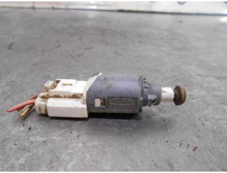 Recambio de interruptor para renault megane ii berlina 3p 1.9 dci diesel referencia OEM IAM 8200168238B 