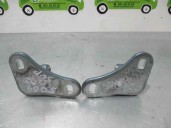Replacement door hinge for Mercedes-Benz C-Class (W203) saloon 2.2 CDI cat OEM IAM reference 