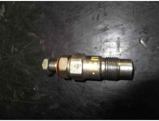 Recambio de inyector para nissan almera (n15) 2.0 diesel referencia OEM IAM 71A136 