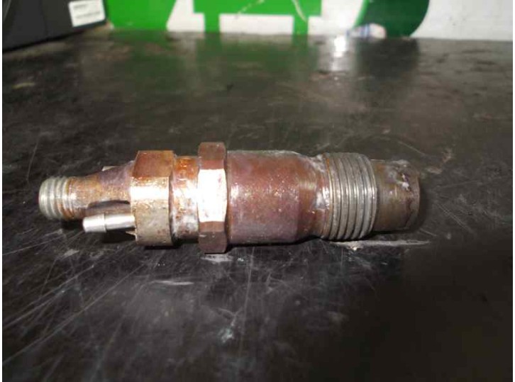 Replacement injector for Nissan Primera sedan (P11) OEM IAM reference 8611102J610 0432217308 BOSCH