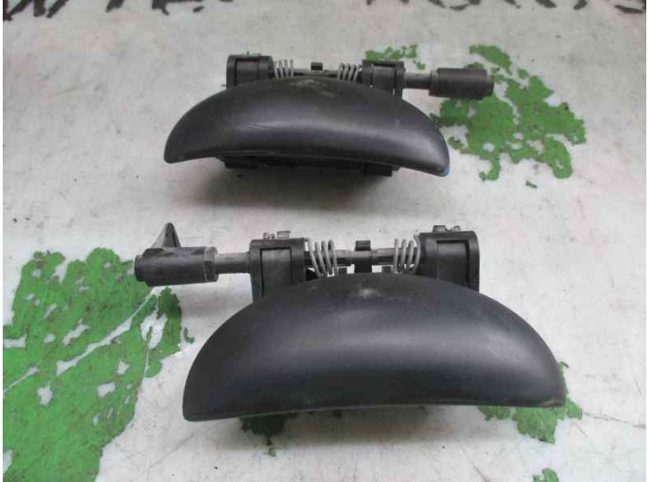 Recambio de maneta exterior trasera izquierda para peugeot 206 berlina 1.9 diesel referencia OEM IAM  CAJA 7 