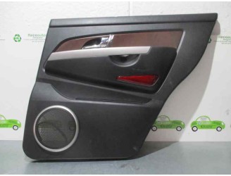 Recambio de guarnecido puerta trasera derecha para ssangyong rexton 2.7 turbodiesel cat referencia OEM IAM 7223108000 7223108000
