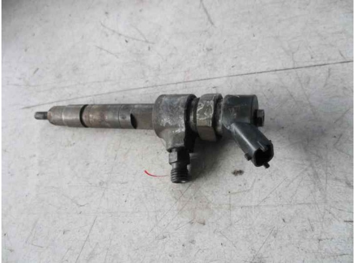 Recambio de inyector para fiat punto berlina (188) 1.9 jtd cat referencia OEM IAM  0445110019 BOSCH