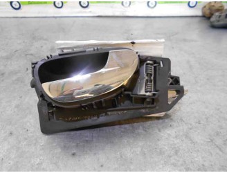 Replacement front right interior door handle for Peugeot 307 (S1) 1.6 HDI OEM IAM reference 9643604477 BOX 1 
