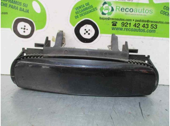 Recambio de maneta exterior delantera derecha para audi a4 berlina (8e) 1.9 tdi referencia OEM IAM 