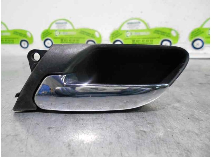 Recambio de maneta interior trasera izquierda para bmw serie 3 berlina (e46) 2.0 16v diesel cat referencia OEM IAM 8200751 CAJA 
