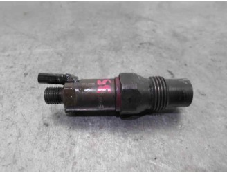 Recambio de inyector para ford mondeo berlina (gd) 1.8 turbodiesel cat referencia OEM IAM LCR6705301E LUCAS