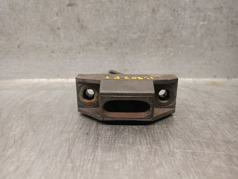 Recambio de cerradura maletero / porton para renault 5 (b/c40) 1.4 referencia OEM IAM 7700757952 7700757952 