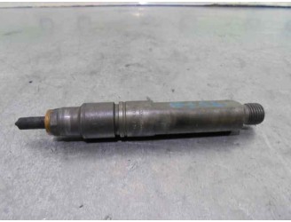 Recambio de inyector para renault scenic (ja..) 1.9 dti diesel referencia OEM IAM 8200047509 0432193564 BOSCH