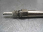 Replacement glow plugs for Renault Megane I Classic (LA0) 1.9 DTI diesel cat OEM IAM reference 8200561251 0250603001 BOSCH