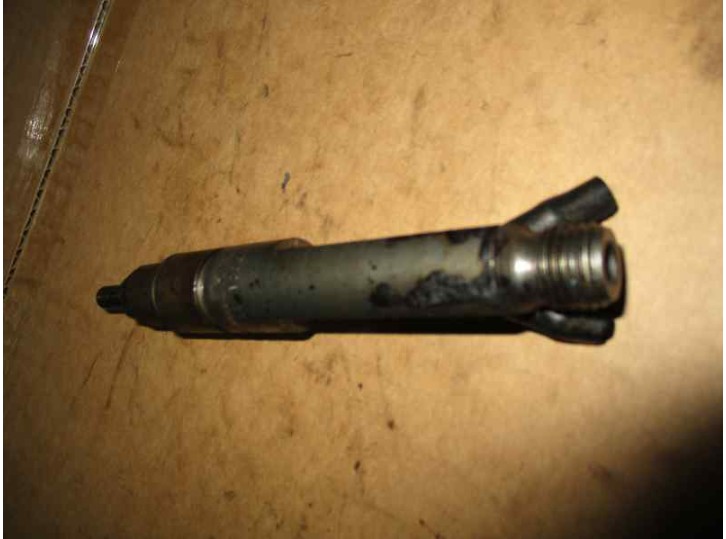 Recambio de inyector para seat toledo (1m2) 1.9 tdi referencia OEM IAM 028130201T KBEL58P144 BOSCH