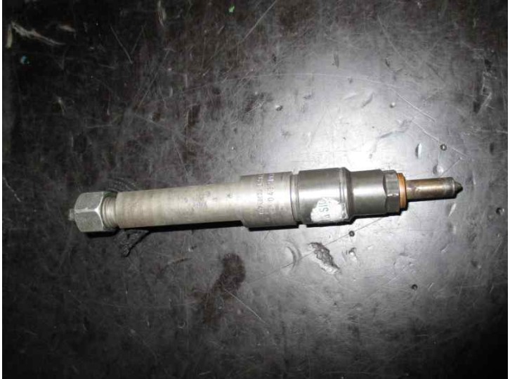 Replacement injector for Seat Ibiza (6K1) 1.9 SDI OEM IAM reference 028130203F 0432193600 BOSCH