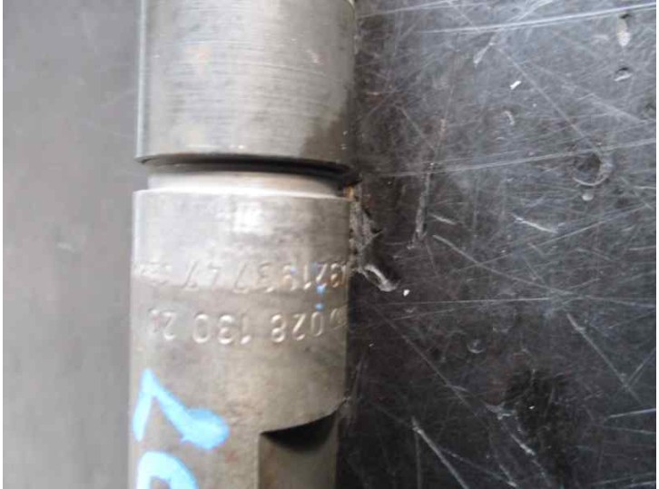 Recambio de inyector para seat leon (1m1) 1.9 tdi referencia OEM IAM 028130201T 0432193747 BOSCH