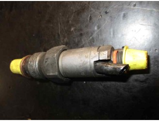Replacement injector for Peugeot 406 Berlina (S1/S2) STDT OEM IAM reference LCR6734302H LUCAS