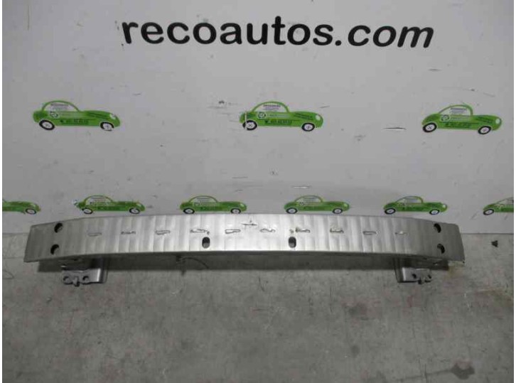 Recambio de refuerzo paragolpes trasero para toyota corolla (e12) 2.0 d-cat referencia OEM IAM DE HIERRO 