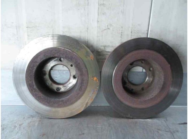 Recambio de disco freno trasero para renault clio i fase i+ii (b/c57) referencia OEM IAM   