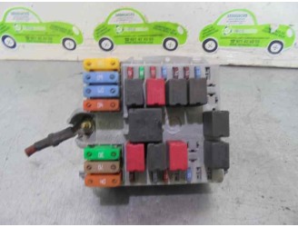 Recambio de caja reles / fusibles para fiat punto berlina (188) 1.3 jtd cat referencia OEM IAM 46835603 188052 