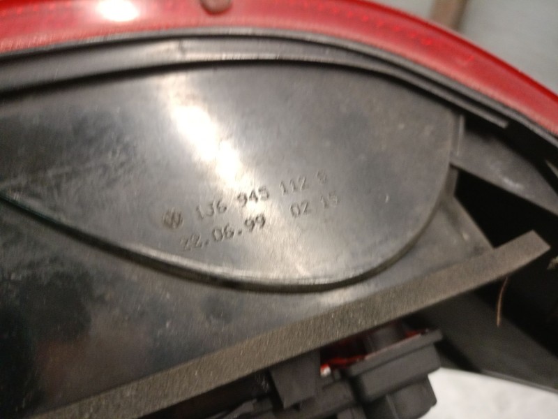 Recambio de piloto trasero derecho para volkswagen golf iv (1j1) 2.0 referencia OEM IAM 1J6945112S 1J6945095S 