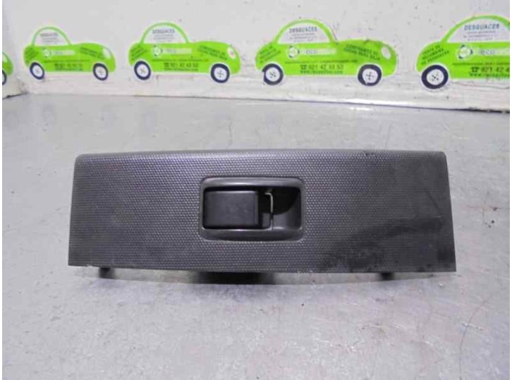 Recambio de mando elevalunas delantero derecho para toyota corolla verso (r1) 2.0 turbodiesel cat referencia OEM IAM 742310F030 