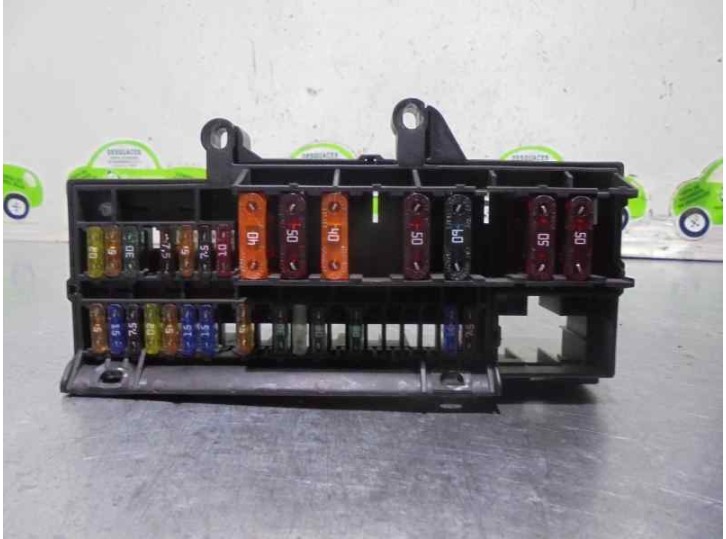 Recambio de caja reles / fusibles para bmw serie 7 (e65/e66) 760li referencia OEM IAM 6900582 